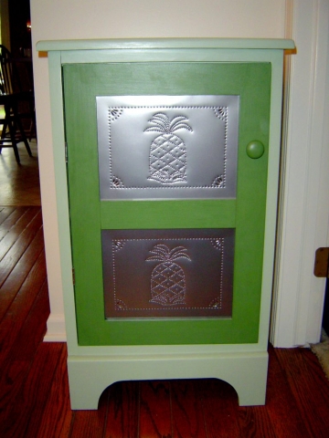 Green Pineapple Jelly Cupboard